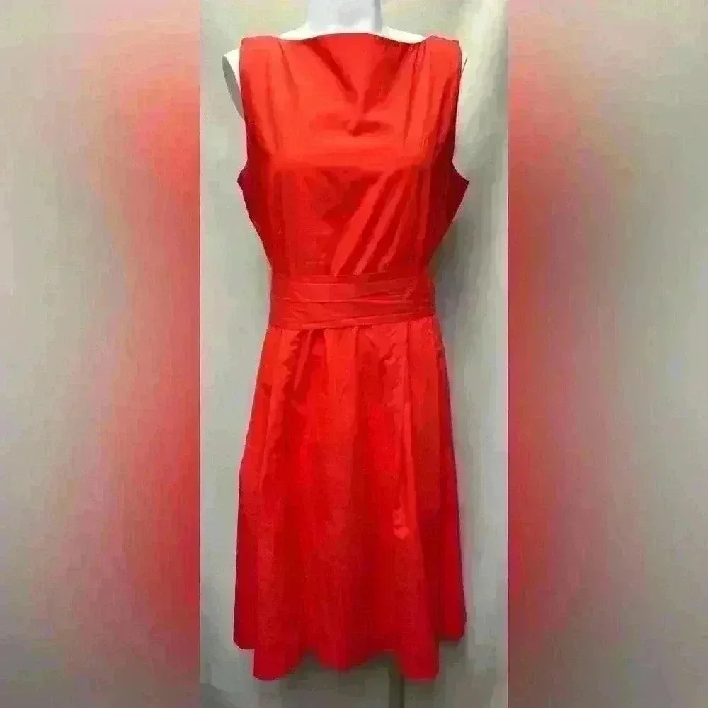 L.L. Bean Red Vintage Boat Collar Sleeveless  Dress. 100% cotton Size 10